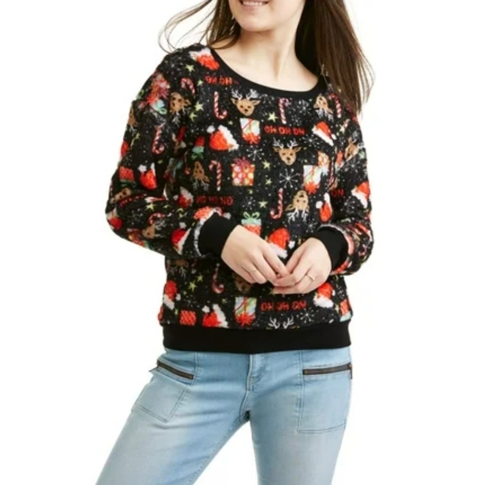 No Boundaries NWNT Women's Christmas Sweater Size Large.